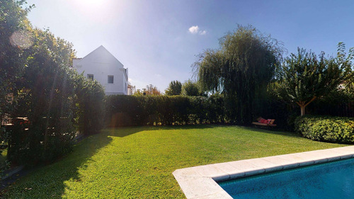 Casa En Venta, Mayling Cc, 5 Ambientes
