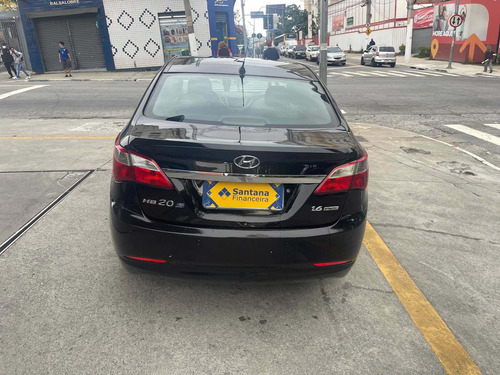 Imagem 8 de 10 de Hyundai Hb20s 2014 1.6 Comfort Plus Flex Aut. 4p