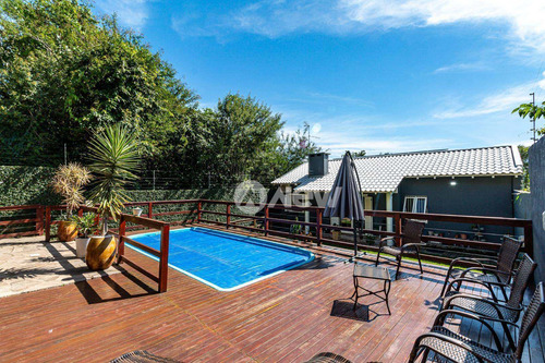 Casa Com 3 Dormitórios À Venda, 158 M² Por R$ 690.000,00 - Canudos - Novo Hamburgo/rs - Ca3847