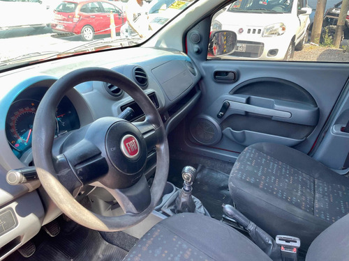 Imagen 4 de 5 de Fiat Uno 2015 1.4 Attractive (sin 7lb)