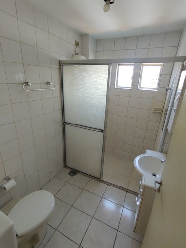Apartamento À Venda Na Avenida Santos Dumont, Luz, São Paulo - Sp - Liv-9785