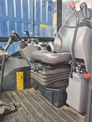 Miniescavadeira Marca Bobcat E35z 2022 1370h Ar-cond+est Aço