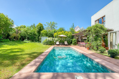 Casa En Venta En Lote Interno En Mayling Club De Campo
