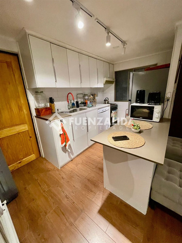 Casa En Venta De 3 Dorm. Con 140 Mt2 De Terreno En Maipú