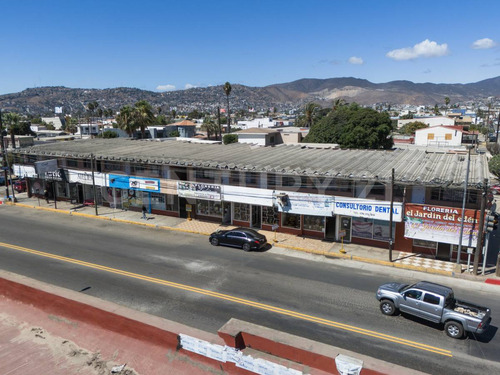 Edificio De Locales Comerciales Y Deptos En Venta, Calzada Cortez, Ensenada, B.c