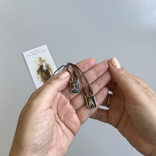 Ápulário Noa Senhora Carmo Sagrado Coração Jeu Católi Cor Marrom