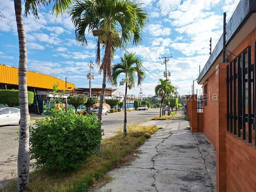 Galpon Venta 1700 Mts 200 Mts De Oficina, Transformadores Propios, Tanque Agua 20.000 Litros Zona Industrial Cerca Cargillvalencia Carabobo Leida Falcon Lf24-17335