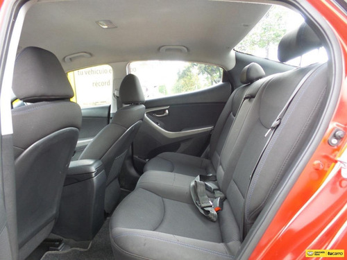 Imagen 13 de 15 de Hyundai Elantra Gls I35