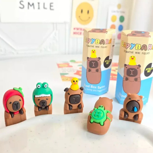 1 Caja Capybara Sonny Angels Sorpresa Para Celular 12 Unid