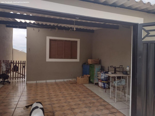 Imagem 2 de 4 de Casa Para Venda Em Tatuí, Jardim Rosa Garcia, 2 Dormitórios, 1 Banheiro, 1 Vaga - 1026_1-2344331