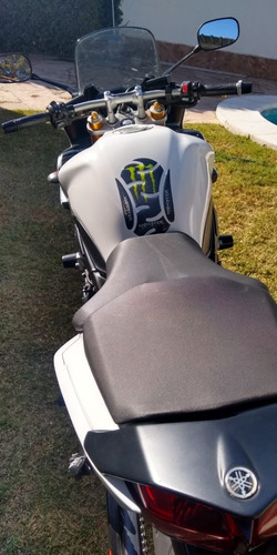 Imagen 2 de 8 de Yamaha Fz1