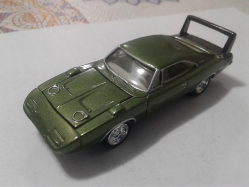 Auto Escala Johnny Lightning Plymouth Superbird Ruedas Plast