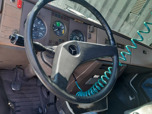 Imagem 2 de 7 de Mercedes Benz 1214 Bicudo