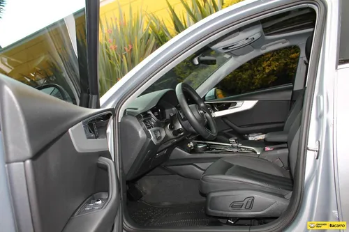 Audi A4 40 TFSI MHEV Edition One S-Tronic Hybrid