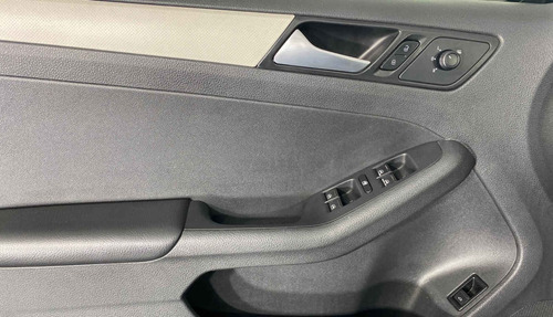 Imagen 8 de 15 de 118860 - Volkswagen Jetta 2016 Con Garantía