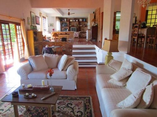Lindo Sítio À Venda Em Atibaia - St00119 - 69026070