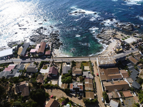 Sitio En Primera Línea Playa Los Pocitos