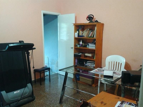 Casa En Venta En Ramos Mejia Sur