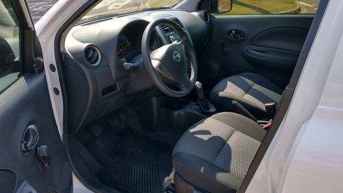 Imagem 9 de 14 de Nissan March 2017 1.0 12v Conforto 5p