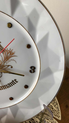 Imagem 5 de 5 de Relógio Relevo Bodas De Diamante 60 Anos 27cm