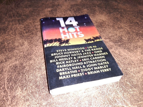 14 Hot Hits. Cassette De Época . 