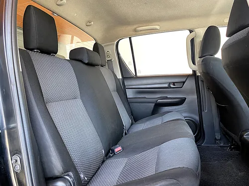 Toyota Hilux 2.7 Cabina Doble Sr Mt