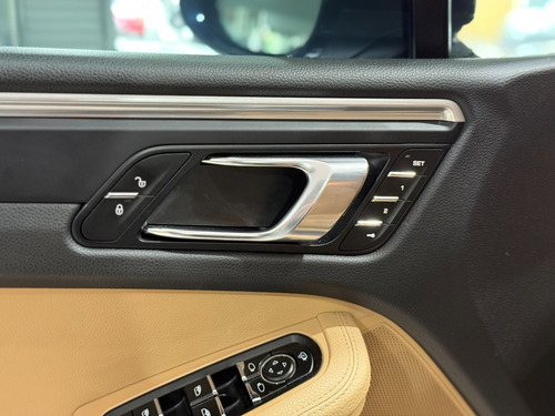 Porsche Macan MACAN 2.0 TURBO