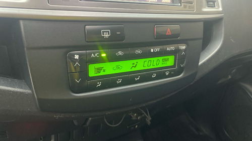 Imagen 20 de 25 de Toyota Hilux 3.0 Srv