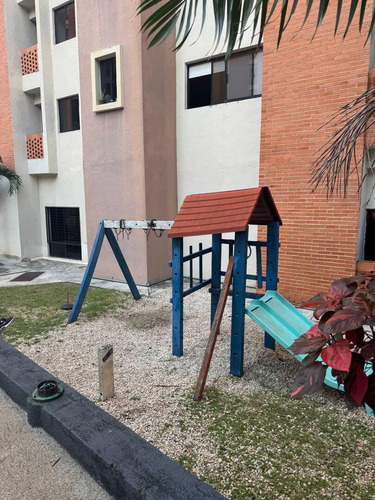 Oportunidad En Lomas De Los Mangos-sl
