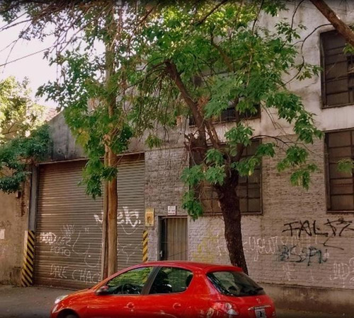 Imagen 2 de 9 de Muy Buena Planta Industrial A 2 Calles