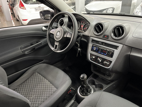 Imagem 10 de 14 de Vw - Volkswagen Saveiro 2016 Flex