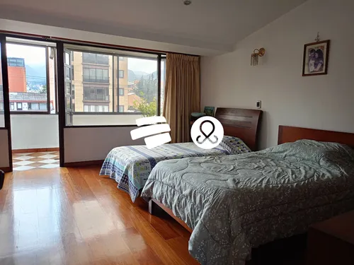 Casa En Niveles En Venta En Nicolás De Federmann 3 Habitaciones , 2 Estudios