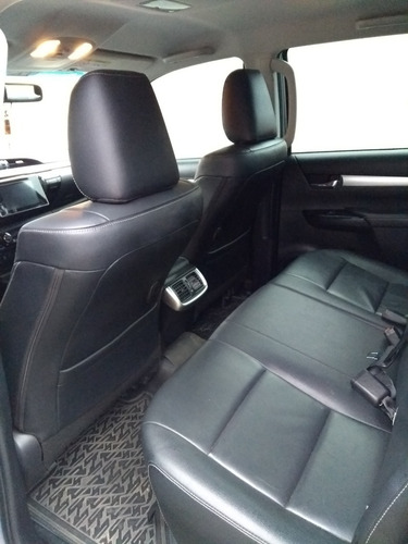 Toyota Hilux Srv 2.8 4x4