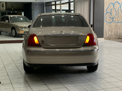 Imagen 8 de 15 de Rover 75