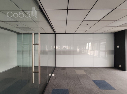 Renta - Oficina - Magnocentro 5 - 300m2 - Piso 1