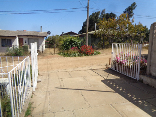 Comoda Casa 4d-2b, Condominio Los Pitigues