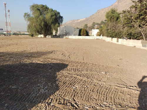 Petra Arrienda Terreno Comercial, Autopista Los Libertado...