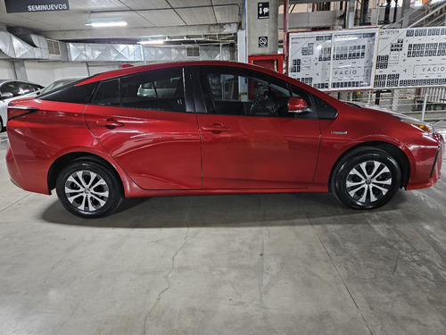 Toyota Prius 1.8 Premium Cvt