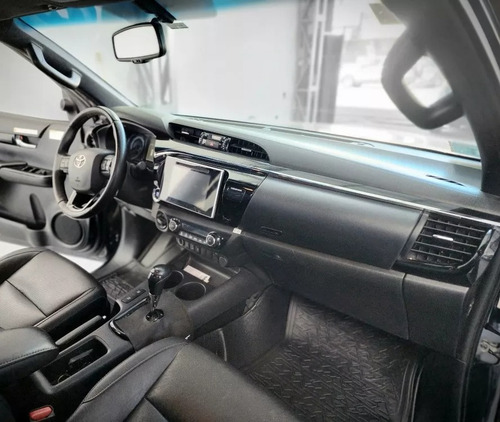 Toyota Hilux 2.8 Cd Srx 177cv 4x4 At