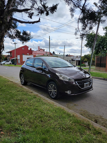 Peugeot 208 1.6 Feline