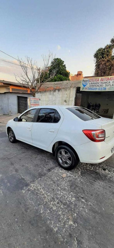 Imagem 7 de 15 de Renault Logan 2017 1.6 16v Expression Sce 4p