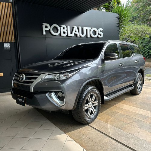 Toyota Fortuner SW4 2.8