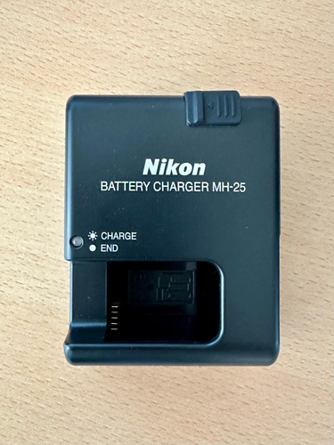 Cargador Nikon Original Mh-25 Para Baterías En-el15