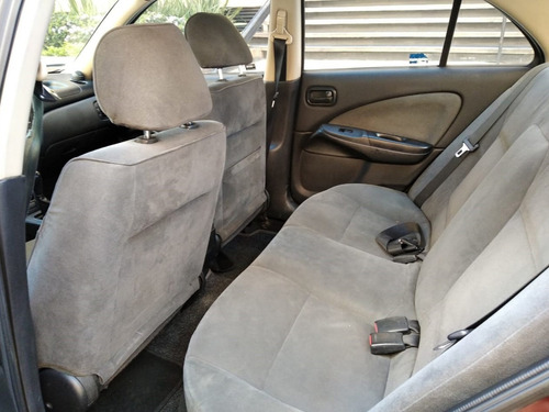 Nissan Almera Sg