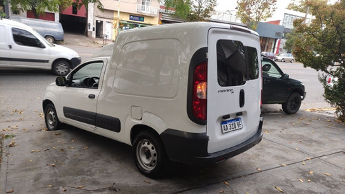Imagen 6 de 10 de Fiat Fiorino 2016 1.4 Fire Evo 87cv