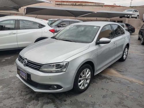 Volkswagen Jetta 2.0 Comfortline Flex 4p Tiptronic
