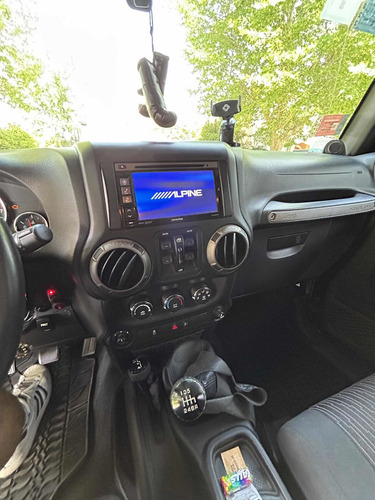 Imagen 5 de 14 de Jeep Wrangler 3.8 Sport Unlimited 199cv Mtx. 2011