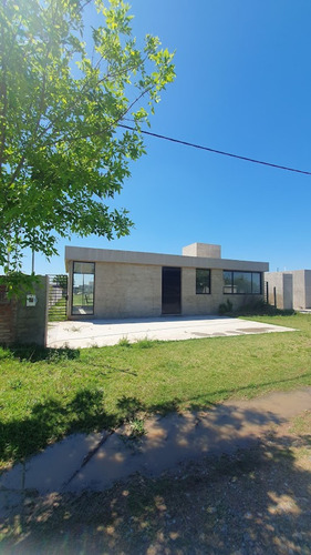 Venta De Casa A Estrenar En Punta Chacra Roldan 