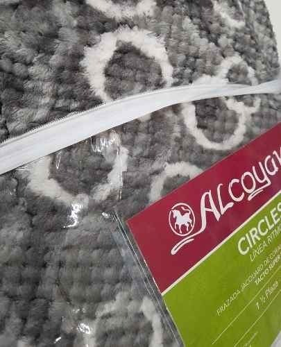 Frazada Alcoyana Ritmo Premium Circles color gris de 200cm x 150cm