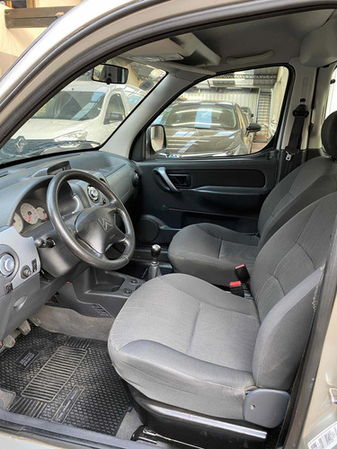 Imagen 11 de 12 de Citroën Berlingo Multispace 1.6 Sx Am54 /// 2013 - 250.000km
